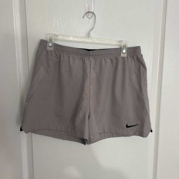 Dri Fit Shorts | Nike | Size M - Picture 3 of 8